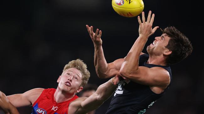 Lewis Young flies for a mark. Picture: Daniel Pockett/Getty Images