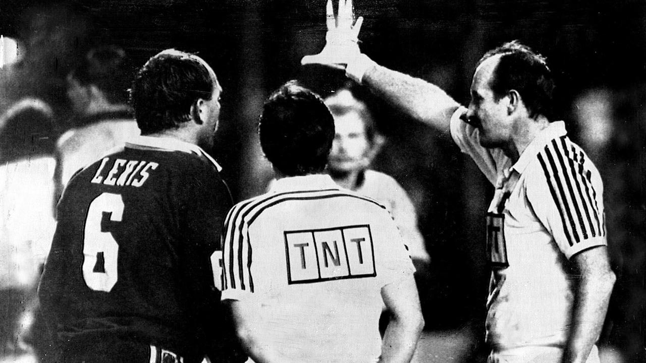 Referee Mick Stone sends Queensland captain to the bin for five during Origin II in 1988. The five-minute sin bin could make a return for the first time since 1991.