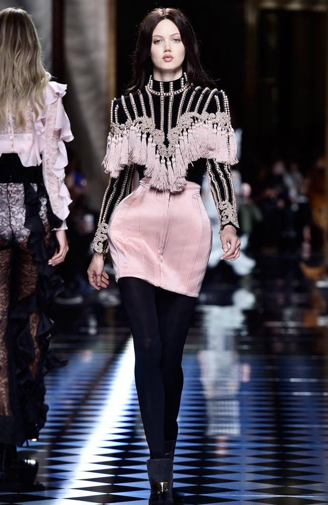 A model walks the runway at the Balmain Autumn Winter 2016 fashion News  Photo - Getty Images