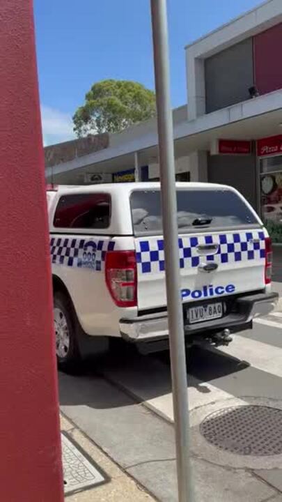 Man dead after major police operation at Lynbrook Shopping Centre