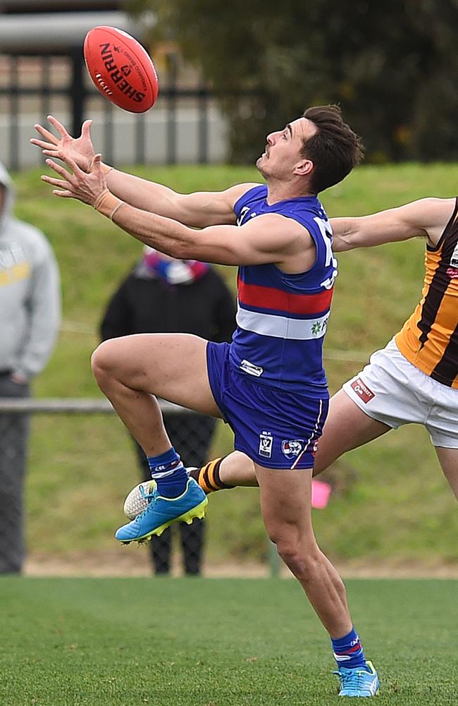 Nick Jamieson marks for Footscray. Picture: David Smith