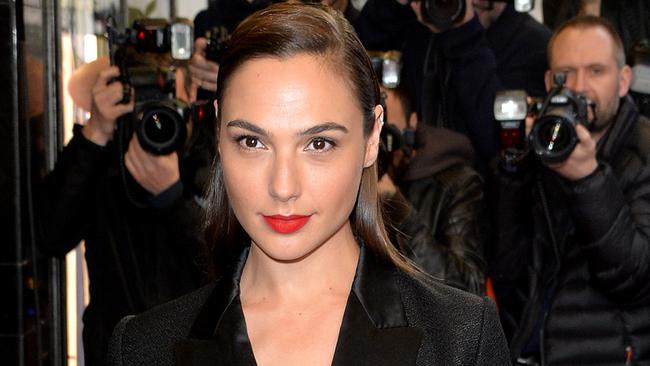 These stars will wear black for Globes