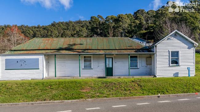 78 Main St Derby, Tasmania dubbed the ‘Crack House’. Source: Knight Frank.