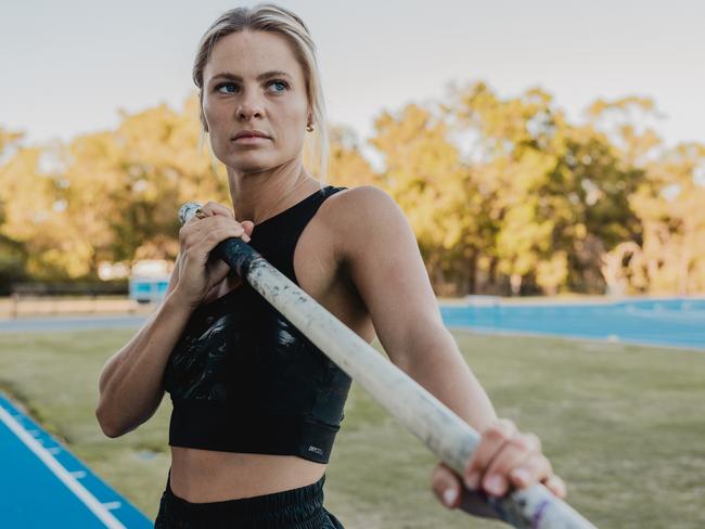 EMBARGO FOR TWAM 20 JAN 2024. FEE MAY APPLY., Pole Vaulter Nina Kennedy. Photo: Daniel Njegich