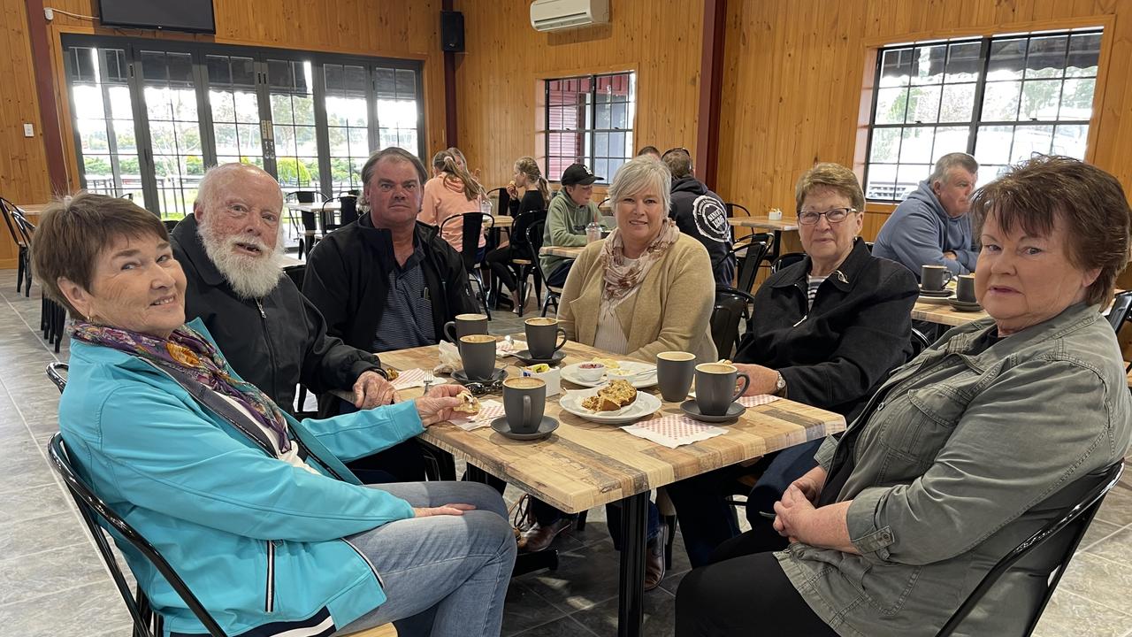 (Left to right): Carol Batterham, Crow Batterham, Bradley Williamson, Christine Williamson, Lynn Gilmour and Janice Williamson catch up at the Vincenzo’s reopening. Photo: Madison Mifsud-Ure / Stanthorpe Border Post