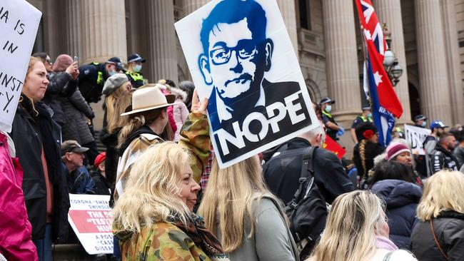 MELBOURNE, AUSTRALIA - NewsWire Photos 16 NOVEMBER  2021 : Protestors outside Victorian parliament opposing the proposed pandemic bill . Picture : NCA NewsWire / Ian Currie