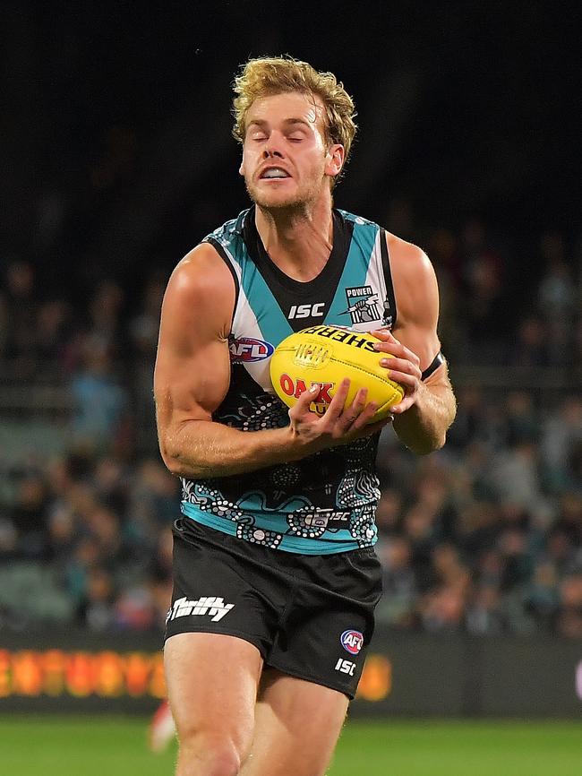 Jack Watts takes a grab against Richmond at Adelaide Oval last week. Picture: Daniel Kalisz/Getty Images