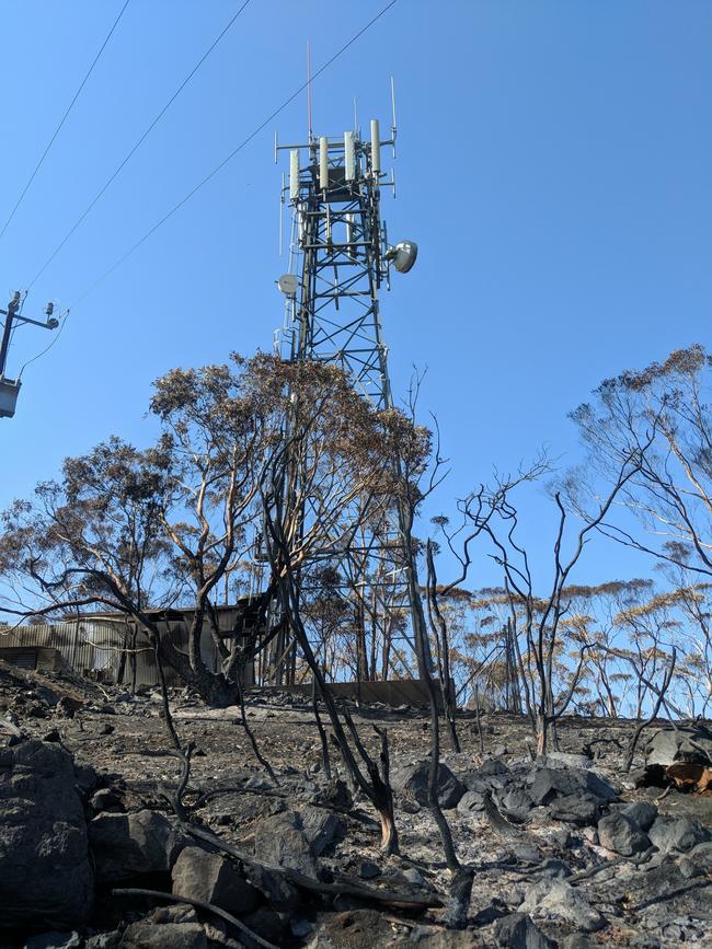 The damaged Telstra mobile tower after the fires. Source: Supplied.