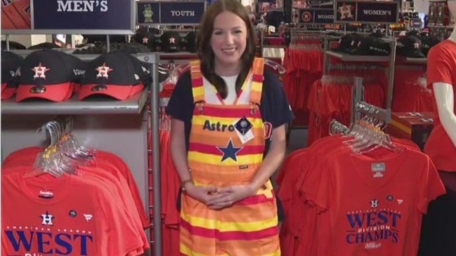 Astros fans celebrate championship in long lines for merch