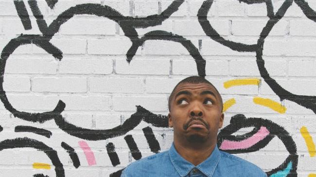 Loyiso Gola: 4 stars