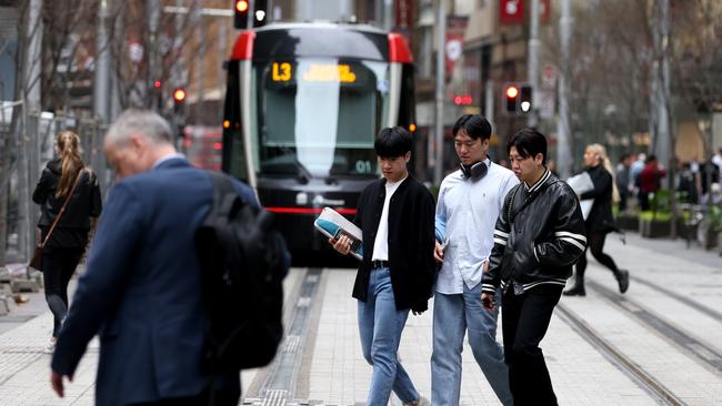 Australian workers should prepare for their employer to demand for more hours worked in the office, according to new research from Herbert Smith Freehills. Picture: NCA NewsWire / Damian Shaw