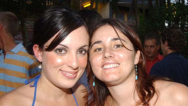 TCP TIMEOUT 15/12/2006 - Sahra and Maria at Shenanigans for Timeout Keywords / Pubs / Clubs / Socials / Timeout