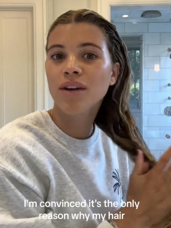 Now experts have revealed the big problem with this tutorial. Picture: TikTok/Sofia Richie Grainge