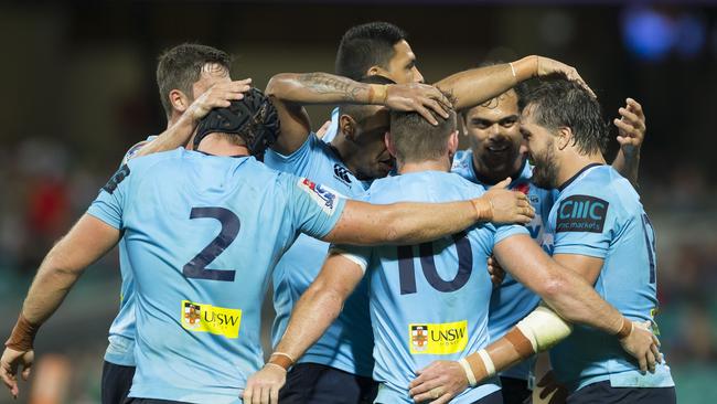 Bernard Foley of the Waratahs scores during the Round 10 Super Rugby match between the New South Wales Waratahs and the Melbourne Rebels at the SCG in Sydney, Saturday, April 20, 2019. (AAP Image/Craig Golding) NO ARCHIVING, EDITORIAL USE ONLY