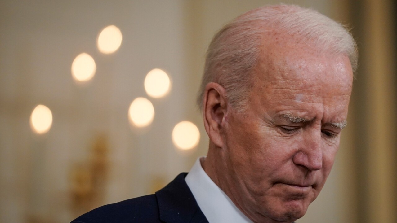 Biden fronting Congress first time since mid-terms at State of the Union