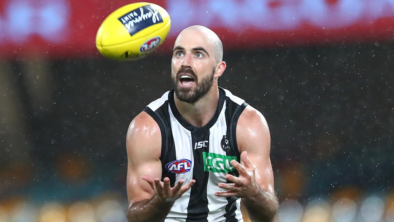 The Pies need help in the centre clearances and will be hoping Steele Sidebottom can provide that on his return. Picture: AFL Photos/Getty Images