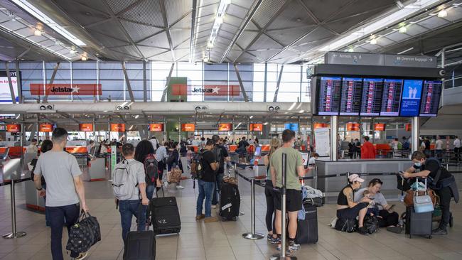 Queues over the Easter long weekend in 2022 were hectic. Picture: NCA NewsWire / Simon Bullard