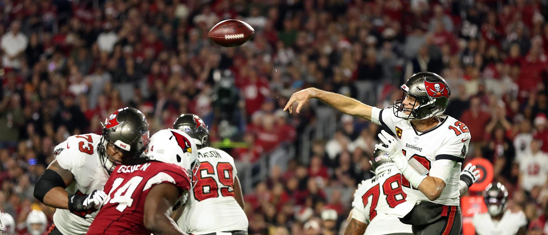 Tom Brady Orchestrates Christmas Miracle in Win Over Cardinals