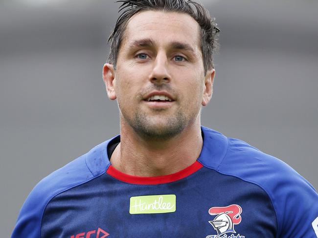 Newcastle Knights newly signed player Mitchell Pearce trains with the Newcastle Knights at Balance field, Newcastle, Monday December 4, 2017. (AAP Image/Darren Pateman) NO ARCHIVING