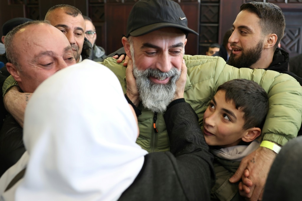 Israeli hostages, Palestinian prisoners set for release after truce crisis