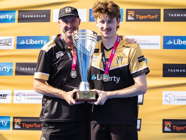 Hockey Club Melbourne coach Andrew Smith (left) with captain Damon Steffens. Picture: Andrew Wiseman.