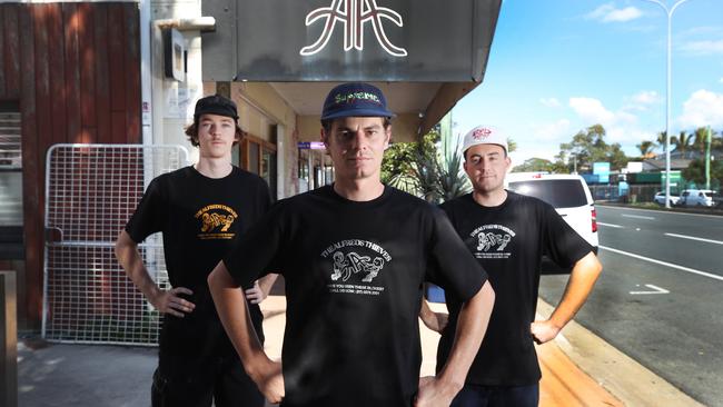 Alfreds Apartment had thousands of dollars• worth of items stolen during a robbery spree last month. The eatery and boutique have released T-Shirts to help try and catch the culprits. Left to right ,Kobe Graf, Nathan Wright, and Ed Hatcher. Picture Glenn Hampson