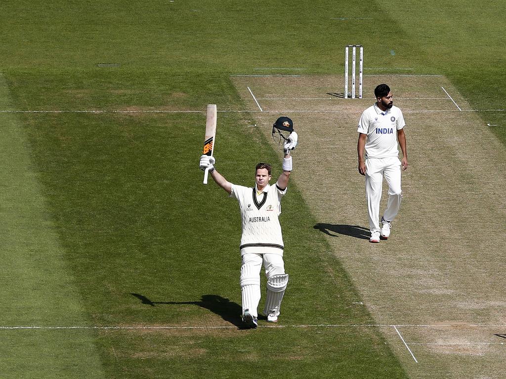 Smith has become a force to be reckoned with in English conditions, boasting an astonishing record of seven centuries and accumulating a jaw-dropping 774 runs in the 2019 Ashes at an average of 110.57.