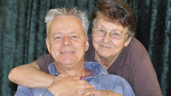 Tommy Emmanuel with his sister, Virginia McGrath, in Ingham in 2009.