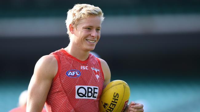 Those who held onto Sydney star Isaac Heeney had reason to smile on Saturday. Picture: AAP Image/Joel Carrett.