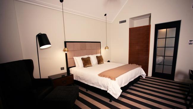 The Luxe Suite at Ellen Hotel, Port Pirie.