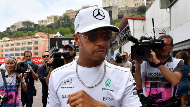 Mercedes' British driver Lewis Hamilton arrives in the pits during the second practice session at the Monaco street circuit on May 25, 2017 in Monaco, three days ahead of the Monaco Formula 1 Grand Prix. / AFP PHOTO / PASCAL GUYOT
