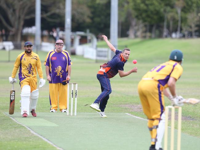 Palm Beach Currumbin (batting) vs. Runaway Bay in the Community Div 3 competition. Chris Schultz. 25 November 2023 Palm Beach Picture by Richard Gosling