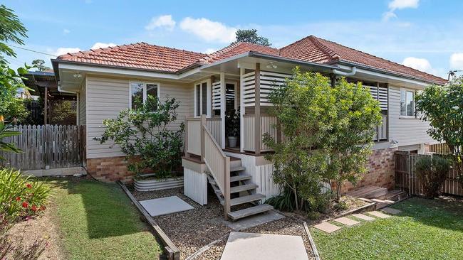 2 Greening Street, Mount Gravatt, will go to auction