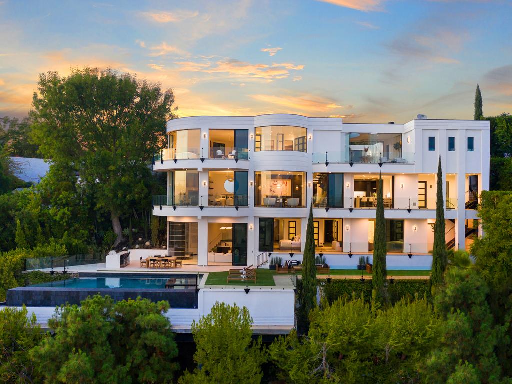 Inside Sean ‘Diddy’ Combs Long-time LA Bachelor Mansion | News.com.au ...