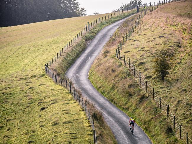 EMBARGO FOR TWAM 6 FEB 2021 FEE APPLIESKeith Lawrence in Camden area attempting Everesting challenge Pic : Paul Paxford / Pitchside Photo