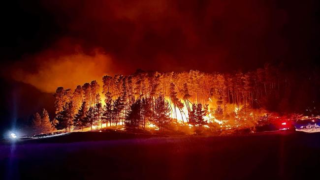 A grassfire which broke out in Flowerdale on Tuesday afternoon is still burning out of control on Wednesday morning.