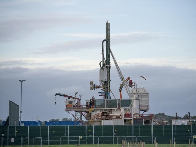 Shale gas fracking drilling rig under construction in Blackpool, England, in 2017. Picture: Getty