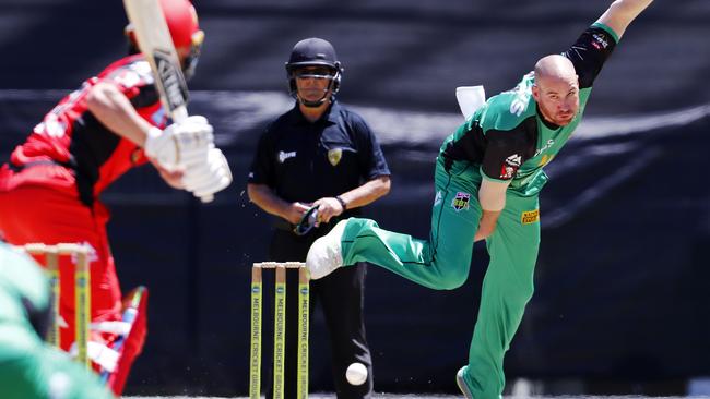 John Hastings bends his back for the Melbourne Stars. Picture: Michael Klein