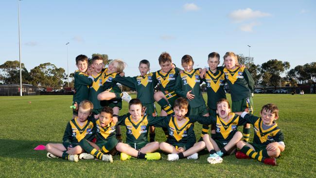Leopold Hocking under-9 football team pull their funniest faces. Picture: Brad Fleet