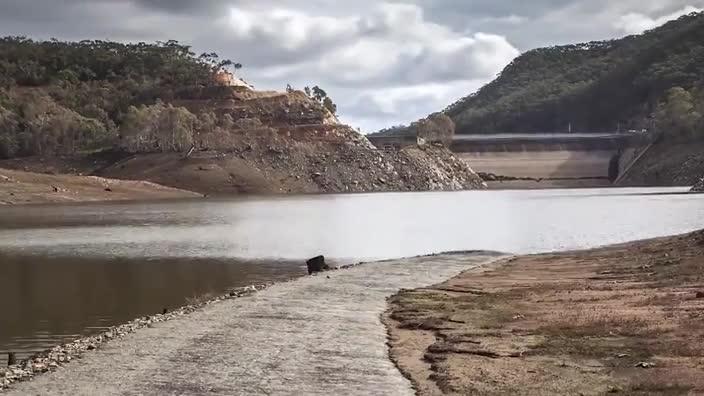 Kangaroo Creek Reservoir dam upgrade aerial video reveals old Gorge Rd ...