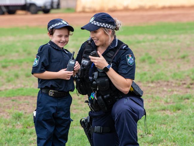 Cop’s humble gesture for terminally ill girl lands hero nomination