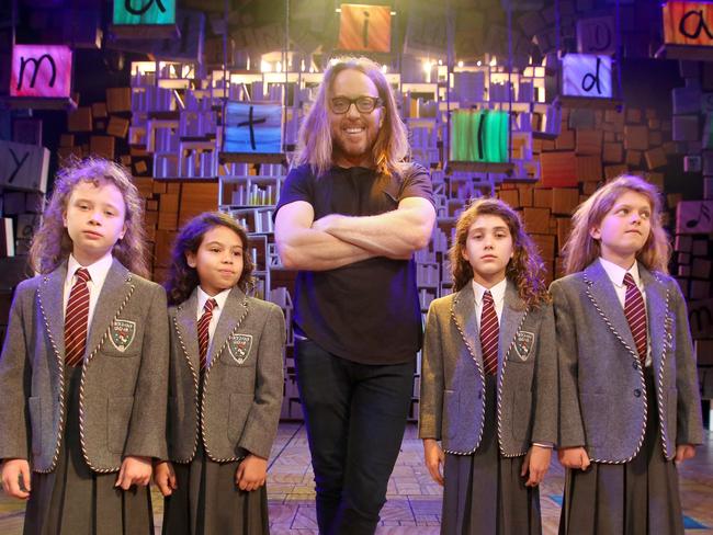 Annabella Cowley, Izellah Connelly, Venice Harris and Eva Murawski meet Tim Minchin. Picture: Jono Searle