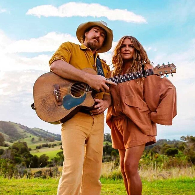 Brooke McClymont and Adam Eckersley are playing at the 2023 Gympie Music Muster