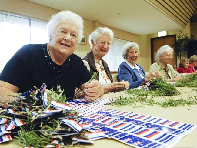 Wests Tigers Honors Legacy with Rosemary Sprigging and