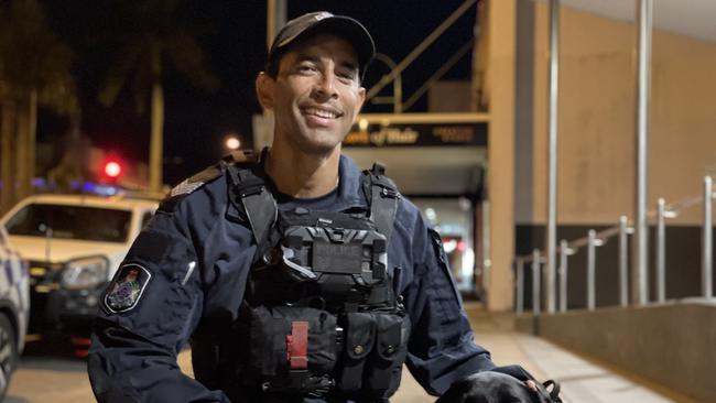 Sergeant Felipe Peraza, his partner PD Baron and Mackay-Whitsunday District Superintendent Shane Holme ready to walk the schoolies beat. Photo: Fergus Gregg.