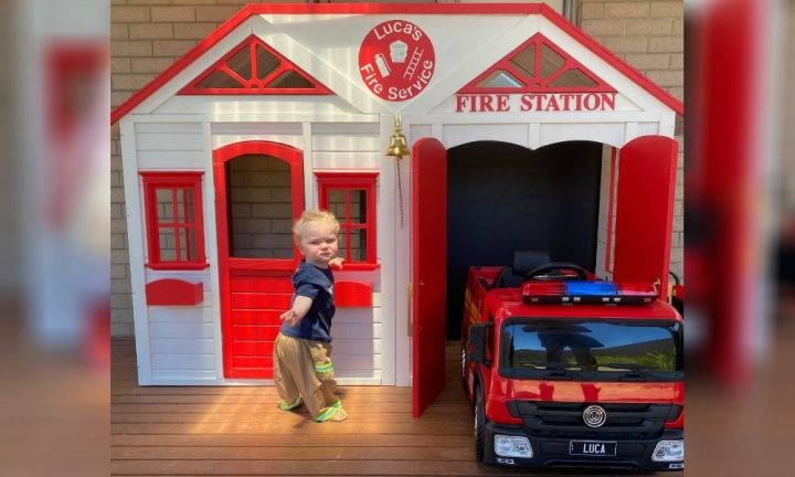 Kmart wooden store fire station