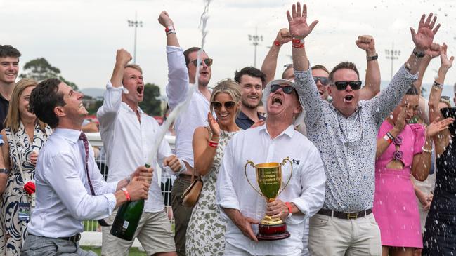 Cranbourne Cup Day at Cranbourne Racecourse on November 23, 2024 in Cranbourne, Australia. (Photo by Jay Town/Racing Photos via Getty Images)