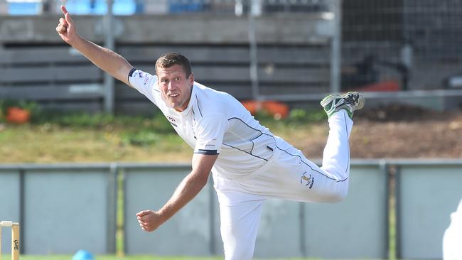 Hamish Moore in action for Doutta Stars. Picture: Rob Leeson