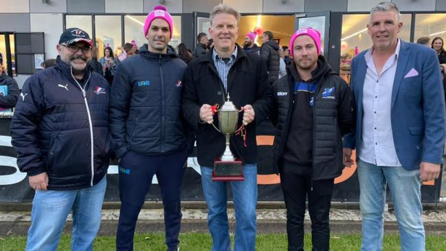 Glen Waverley and the Waverley Blues joined forces in the fight against breast cancer. Picture: Supplied