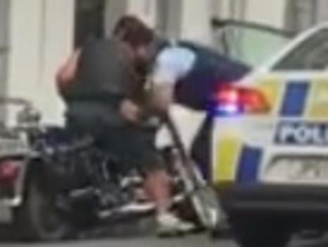 The takedown in all its glory. A NZ cop takes down a biker.